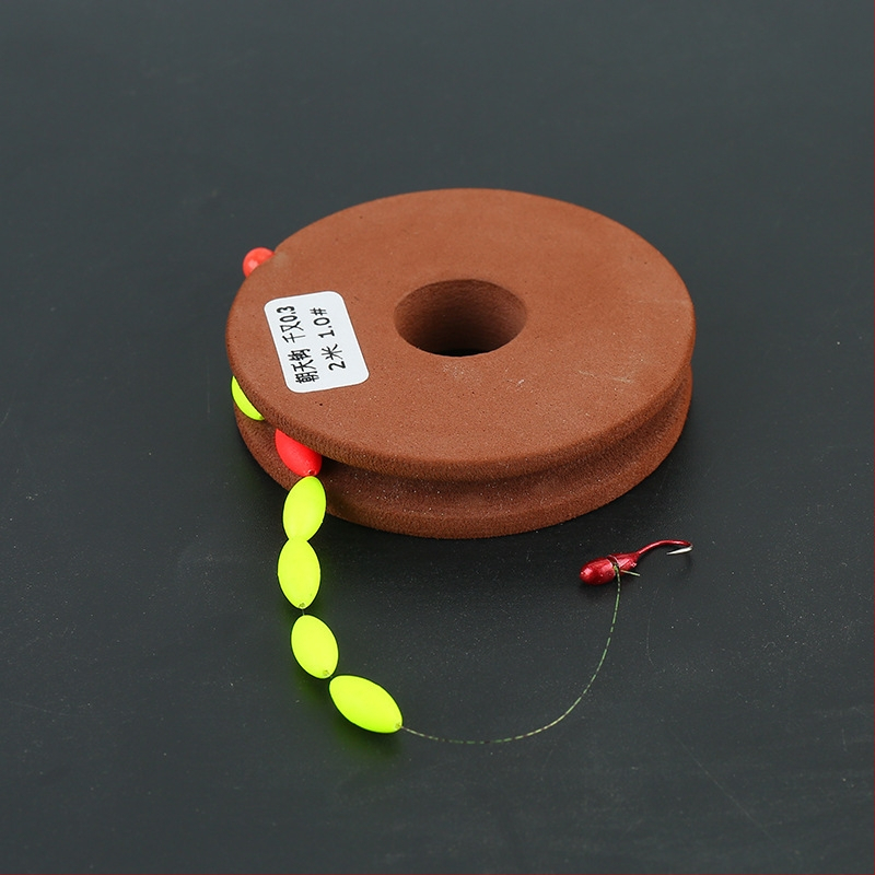 Dokončená sada rybárskeho vlascu s plávakom sedem hviezd a ostnatými háčikmi, penovým materiálom