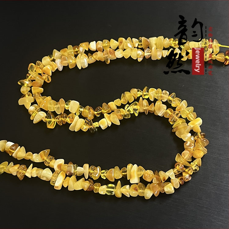 Abner včelí vosk – voľné korálky, leštené, nerovnomerný štrk vzor
