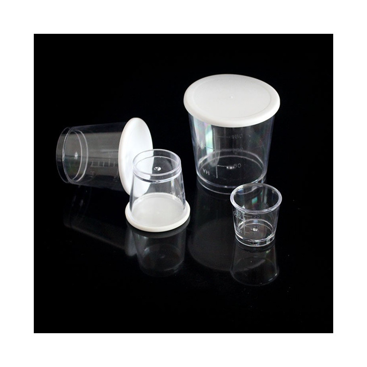 Četiri u jednome set mjerne čašice od smole s poklopcem, kapaciteti 240 ml, 120 ml, 60 ml i 30 ml, plastične s gradacijom.