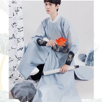 Plesni kostim: gornji dio s križnim ovratnikom i elastične hlače, pamuk 95%+, za muškarce 18–24, ljeto 2022