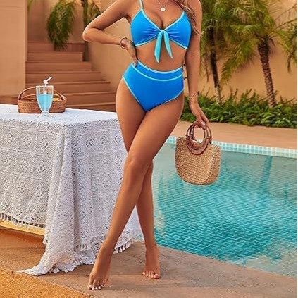 Seksi ženski dvodjelni bikini s punjenim gornjim dijelom