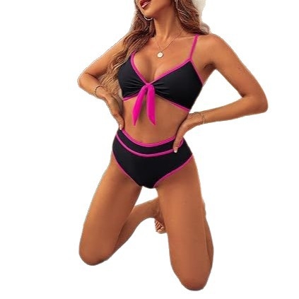 Seksi ženski dvodjelni bikini s punjenim gornjim dijelom
