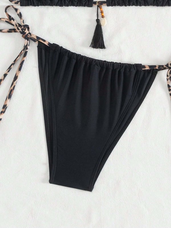 Dvodelni bikini s jastučićima za prsa, stražnji dio bez naramenica, poliester-elastin 82/18, podstava 95/5, 150 g