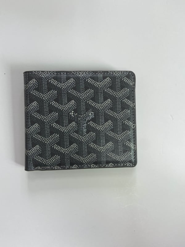 Uniszex cipzáros pénztárca geometriai mintával, PVC külső, tehénbőr belső bélés, nagy kapacitás, 2024 tavasz