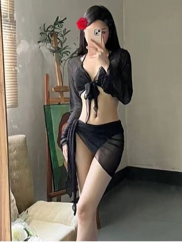 Ženski bikini kupaći, trodijelni set, dugi rukavi, umetci za prsa, bez čelične podrške, materijal poliester-elastan 94/6, težina tkanine 220 g