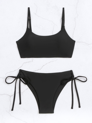 Trodijelni bikini set: trokutasti gornji dio s čeličnom potporom i podrškom za grudi, brzo sušeći poliester