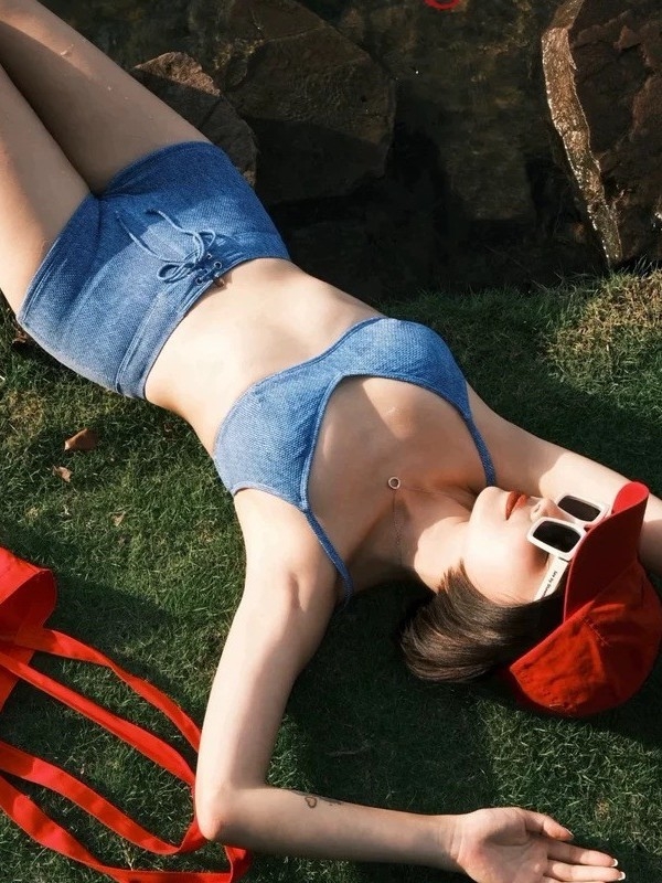 Ženski dvodijelni bikini u denim plavoj boji, push-up za male grudi, dvodijelni kupaći kostim s briefs krojem