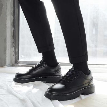 Ανδρικά αναπνεύσιμα παπούτσια εργασίας από συνθετικό δέρμα, με στρογγυλή μύτη, χαμηλό τακούνι 1–3 εκ, κορδώνια, πλαστική σόλα