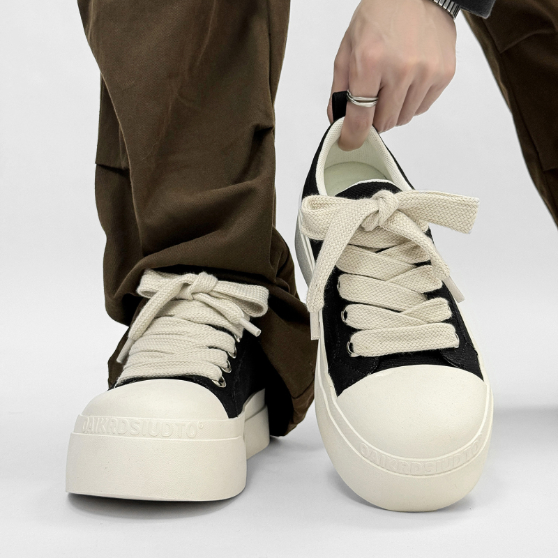 Ανδρικά καλοκαιρινά διαπνέοντα καμβά sneakers με παχιά σόλα 3-5 cm, κορδόνια, χαμηλό ύψος