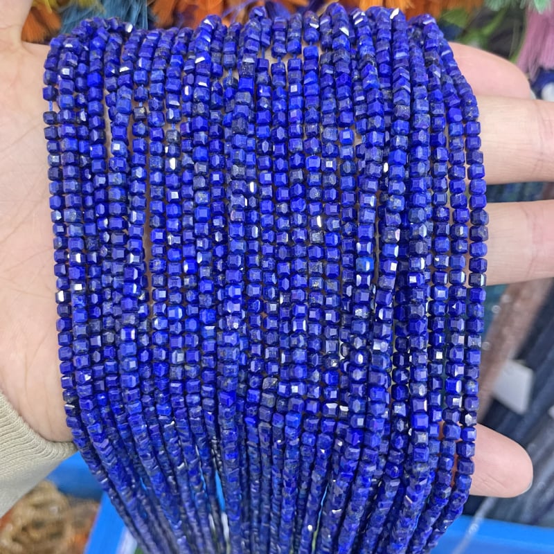 Imperijalni lapis lazuli raspršene perle – Polirana fasetirana površina, Plemeniti uzorak, Lagani luksuz Sugar Cube perle za nakit