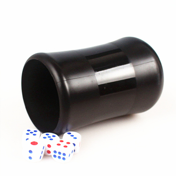 Set de cupe pentru zaruri din plastic | Material ABS; Brand Runwei; Origine Zhejiang; Potrivit pentru baruri, KTV și jocuri cu cărți; Ambalare: 100 buc