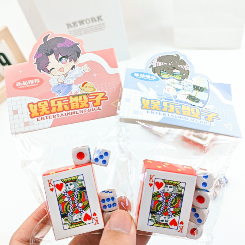 Mini set karata za poker i društvene igre s kockicama – kreativne karte, edukativno za djecu, prijenosno za putovanja (Materijal: kartice od papira; Pakiranje: torba; Prikladna dob: 7–14 i 15–35; Kategorija: Poker)