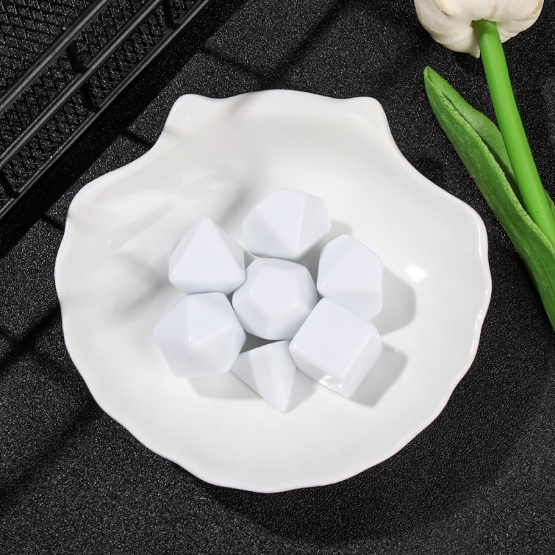 Акрилен 7-частен комплект празни многостенни RPG зарове за гравиране