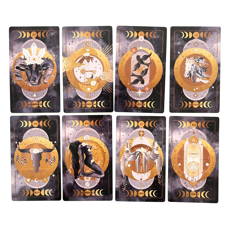 Lucine Tarot Midnight Moon Таро карти • Материал: 350 g покрита хартия • Категория: карти за настолна игра • Подходяща възраст: 15–35 години