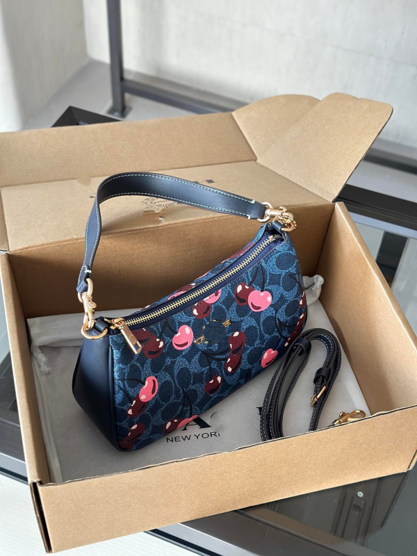 Női válltáska, dumpling alakú, valódi bőr, cipzár, poliészter bélés, nyári 2024 kiadás