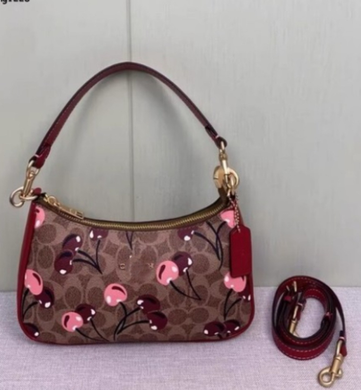 Női válltáska, dumpling alakú, valódi bőr, cipzár, poliészter bélés, nyári 2024 kiadás