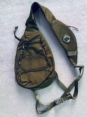 Vyrinė krūtinės krepšys — Miesto paprastumas, Oxford audinys, Poliesterio pamušalas, Laisvalaikio kelionėms