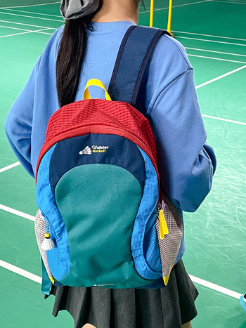 Unisex batoh na outdoorové aktivity, priedušný polyester, objem 20–35 L, zmestí sa 8-palcový notebook