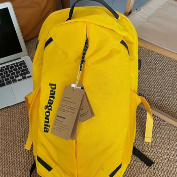 Unisex ranac od najlona za boravak na otvorenom, pretinac za 10-inčni prijenosnik, zakrivljene naramenice, kapacitet ispod 20 L