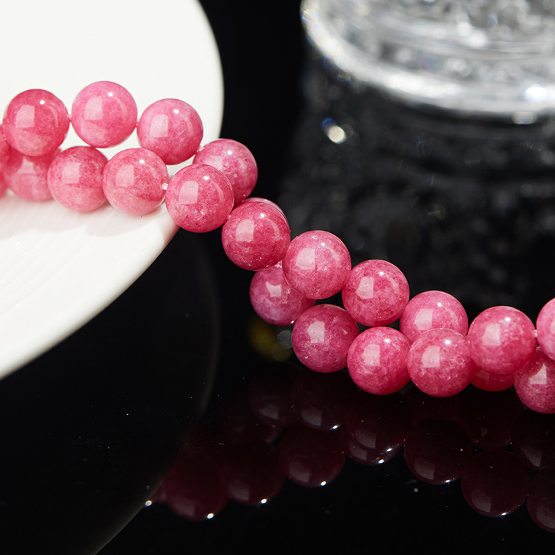 Kiegészítők: chalcedon gömbölyű gyöngyök, polírozott, nemes mintázat