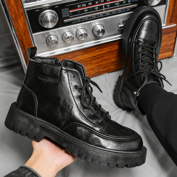 Muške Martin čizme s PU gornjim dijelom, gumom potplatom, bočnim zatvaračem, okruglim vrhom, debelim potplatom 3–5 cm, zimski poslovno-casual stil.