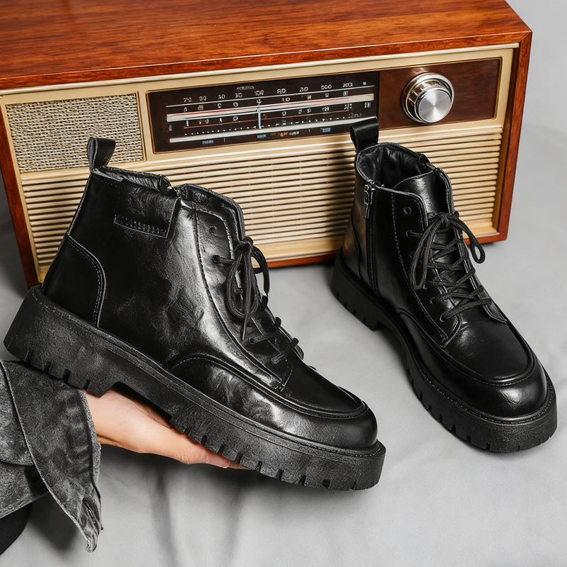 Muške Martin čizme s PU gornjim dijelom, gumom potplatom, bočnim zatvaračem, okruglim vrhom, debelim potplatom 3–5 cm, zimski poslovno-casual stil.