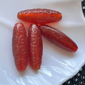 Labave perle od žada s perlastom obradom, podrijetlo Henan, tip žada: agat
