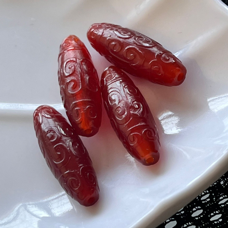 Labave perle od žada s perlastom obradom, podrijetlo Henan, tip žada: agat