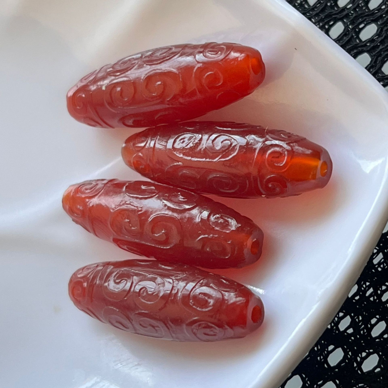 Labave perle od žada s perlastom obradom, podrijetlo Henan, tip žada: agat