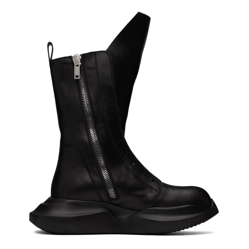 Vyriski Martin batai, vidutinio ilgio iki čiurnų, su stora padu augimą skatinančiu, tikra pirmosios kokybės oda su užtrauktuku, gumos padas, apvalus priekinis.