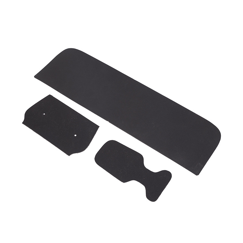 Polietilēna loksne bagāžai – biezums 0,6–5 mm; piemērots somām, apaviem un automobiļiem