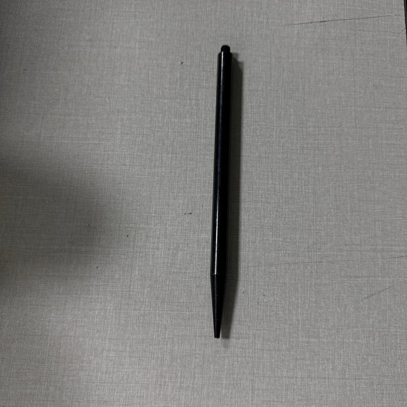 Podna držač za mobitel s MagSafe — metalna konstrukcija, opći stil, 1/4 inčni vijak