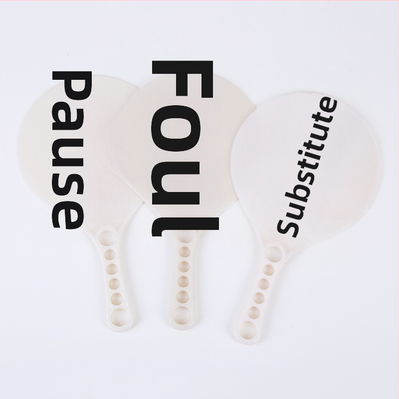 Tiesneša indikatora tablo vahetu pārkāpumu un time-outu gadījumos; plastmasa; 20 komplekti iepakojumā; drukāts logo; pielāgojams; piemērots basketbolam, futbolam, tenisam un citiem sporta veidiem.