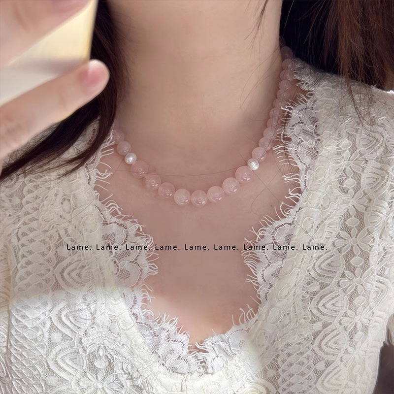 Κολιέ με κρύσταλλο χαλαζία και μαργαριταριών λεπτομέρειες, ασήμι 925, κυκλοφορία άνοιξη 2025