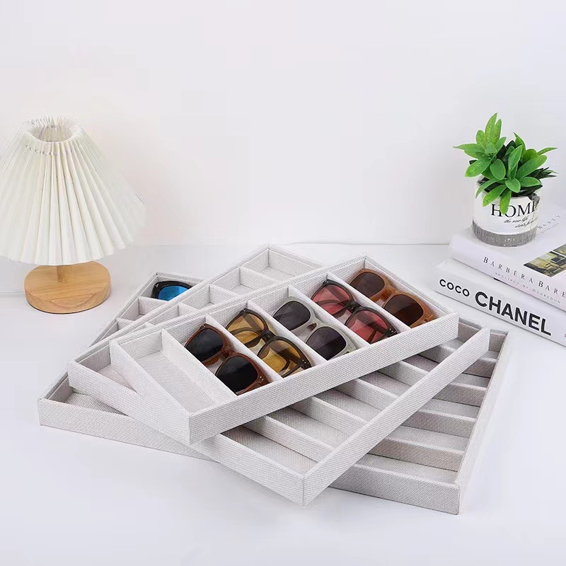 Стойка за бижута за дисплей със бамбук и велурена облицовка; корпус от масивно дърво; висококачествен дамски стил