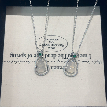 Bakrena ogrlica s kapkastim privjeskom, chalcedon i jade mozaika, lanac tipa O, Billion Craftsmen