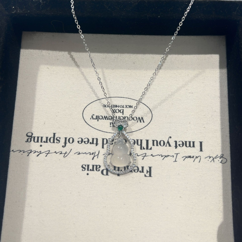 Bakrena ogrlica s kapkastim privjeskom, chalcedon i jade mozaika, lanac tipa O, Billion Craftsmen