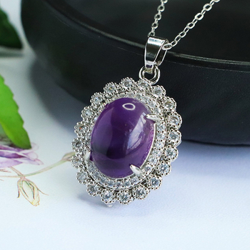 Μενταλιόν με αμέθυστο κρύσταλλο, χαλκός επικαλυμμένος με ασήμι, χωρίς πλευρικούς λίθους, προσιτός πολυτελής, καλοκαίρι 2025