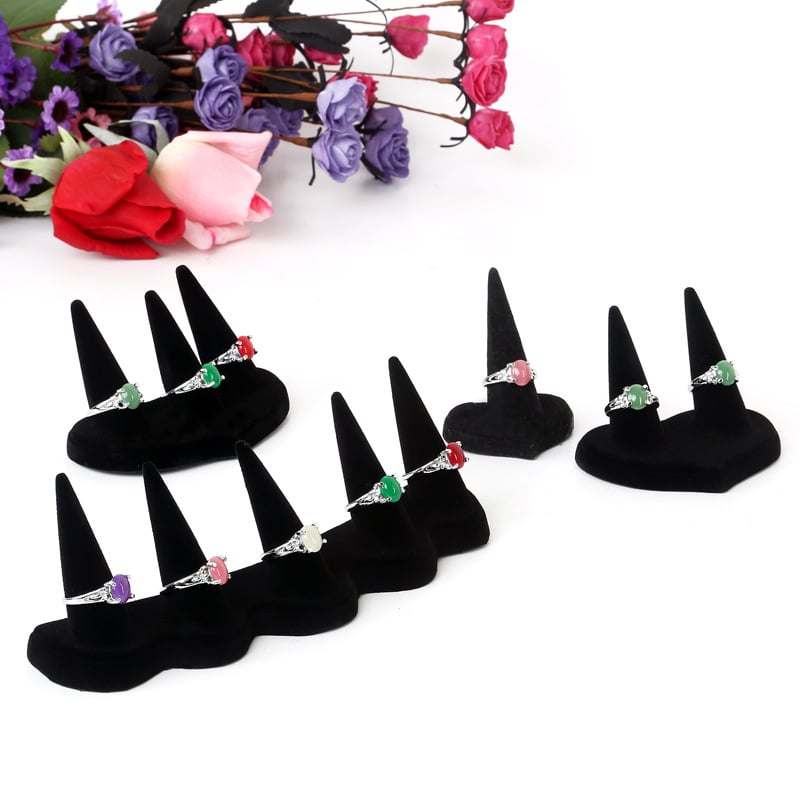 Стойка за бижута с форма на заострен пръст, артистичен стил, марка Dan Man