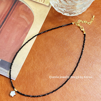 Kristály- és kagyló gyöngyös nyaklánc, ötágú csillag medállal, golyós lánccal, elektropolírozott bevonattal, könnyű luxus stílus