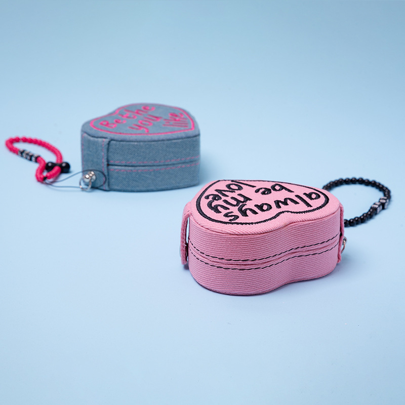 Denim szív alakú ékszerdoboz (Modell xsc1, Márka Nothing, Anyag Denim, Kemény tok, Testreszabás elérhető)