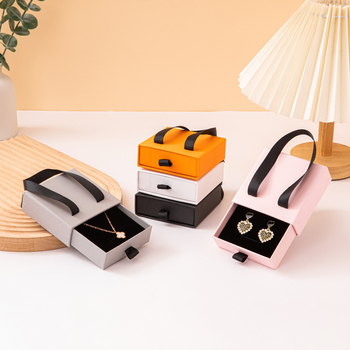 Hordozható ékszerdoboz logó testreszabással – papír/karton anyagú, ékszerek csomagolására szolgáló doboz, Yiwu, Kína
