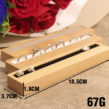 Auskaru displeja paliktnis – masīvs koks, iepakojuma kārbiņa, zīmols RMOHYG, juvelierizstrādājumu iepakojums