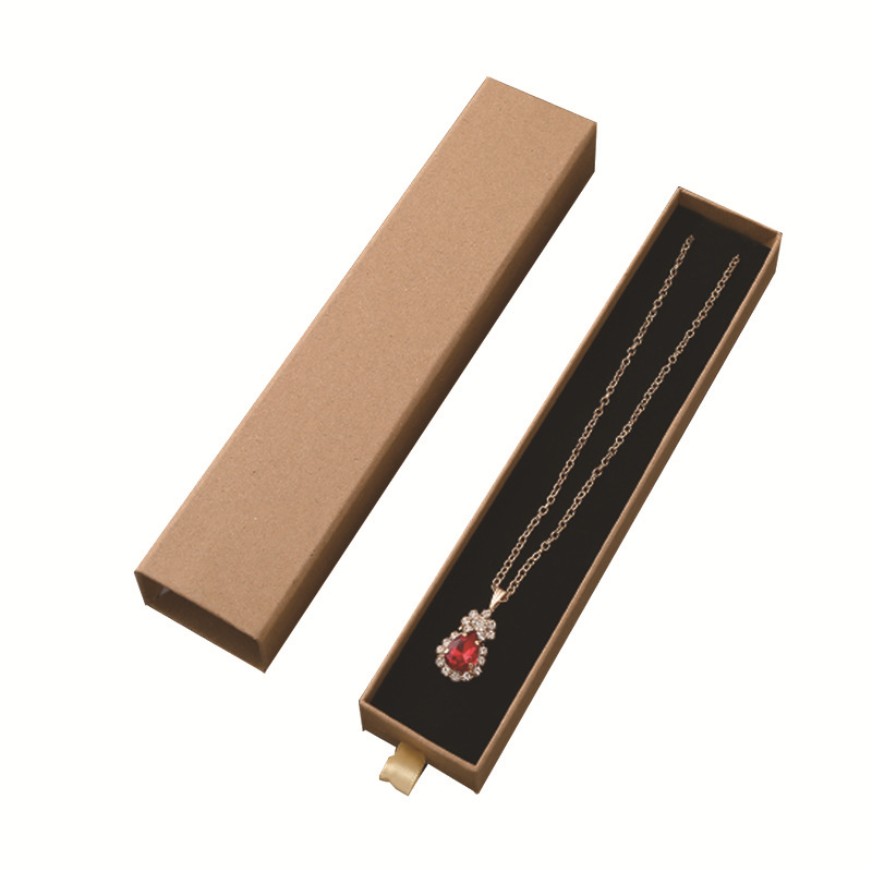 Kraftpapīra juvelieru kārba ar atvilktni un putu ievietojumu auskariem, gredieniem un kaklarotām