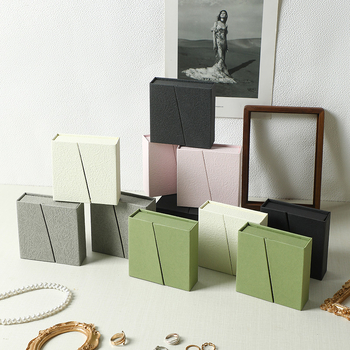 Divkāršā atvēruma juvelierizstrādājumu dāvanu kārba – papīra/kartona kārba, juvelierizstrādājumu iepakojums, pārdošanas/terminālais iepakojums, pielāgota zīmols