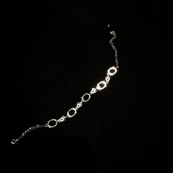 Narukvica Bodhi materijal, crtani stil, svjež i sladak dojam, izlazak proljeće 2025