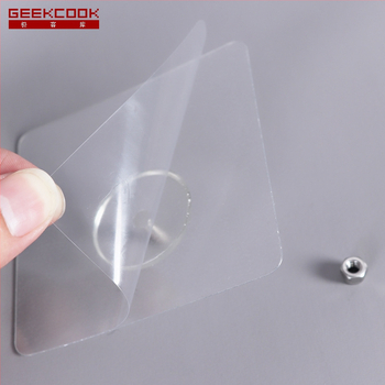 Ceas de perete cu cârlig adeziv fără urme; carcasă din plastic; stil modern minimalist; personalizare disponibilă; ambalat într-un singur pachet OPP