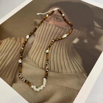 Colier Tiger Eye din aliaj, finisare electroplacată, origine Jinhua, pentru femei, toamnă 2023