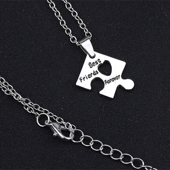 Colier: puzzle geometric patru piese pentru prietene, pandantiv cu pietre de zirconiu, din aliaj de zinc, placare electroplatinată, lanț standard, unisex