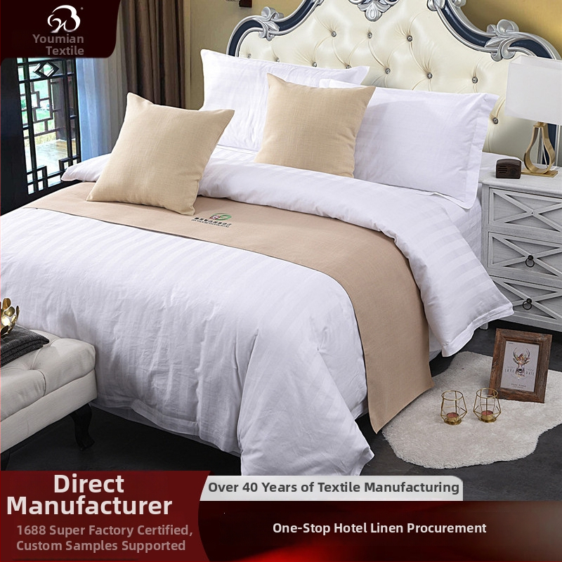 Viešbučio patalynė iš poliesterio–medvilnės mišinio, gėlėtas raštas, modernus minimalistinis stilius, prekės ženklas Excellent Cotton, kokybė: kvalifikuotas produktas